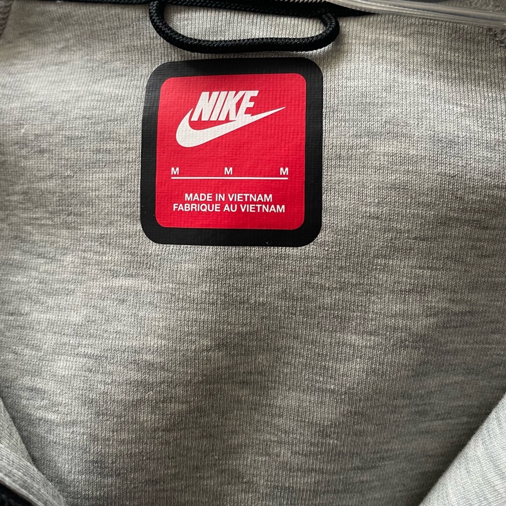 Nike Gray Zip-Up Jacket - Picture 9 of 11